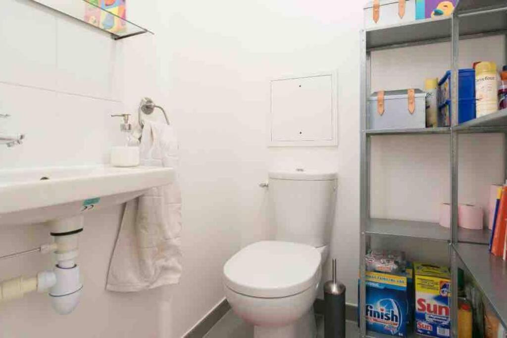 Cozy & Quiet Getaway Just 300M From Paris With Free Private Parking Apartment Gentilly Exterior photo
