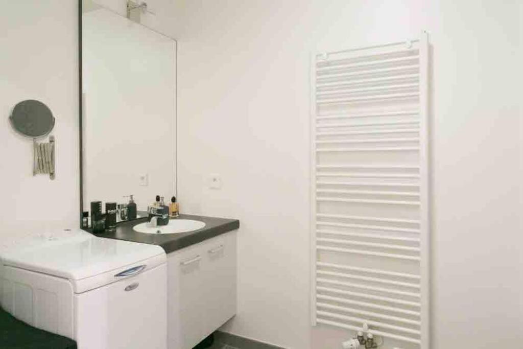 Cozy & Quiet Getaway Just 300M From Paris With Free Private Parking Apartment Gentilly Exterior photo